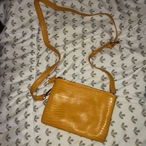 Small leather yellow purse